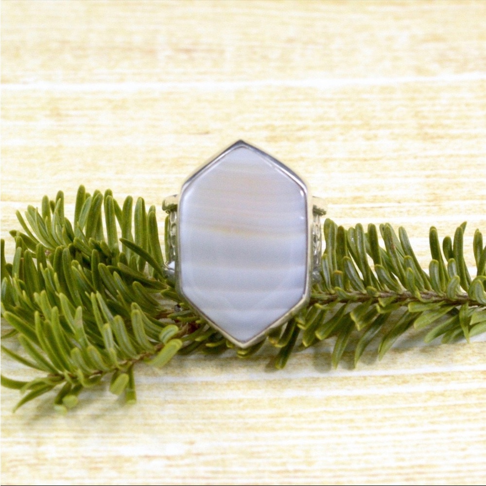 Angular White Banded Agate Ring // Agate Jewelry … - image 3